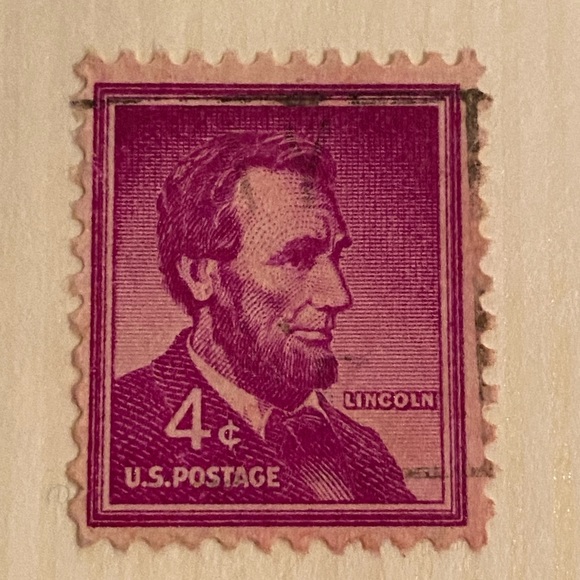 Abraham Lincoln Stamp - Picture 1 of 1